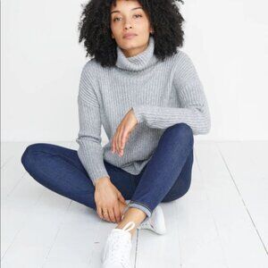 Marine Layer Soft Knit Gray Ribbed Turtleneck Sweater Size Medium